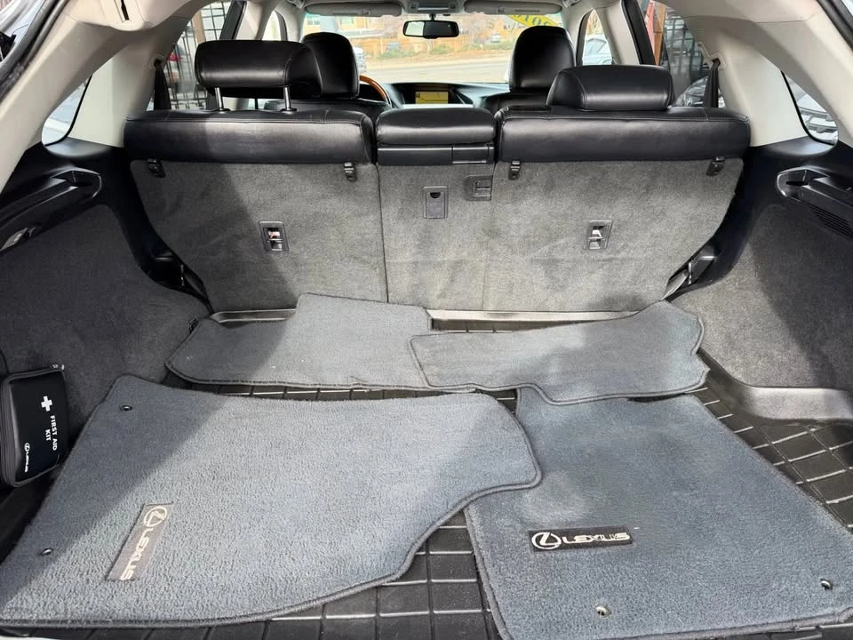 2010 Lexus RX 3rd Gen - Image 10 of 20
