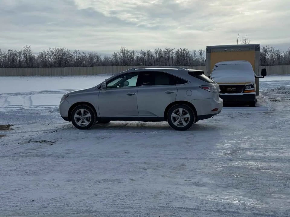 2010 Lexus RX 3rd Gen - Image 3 of 4
