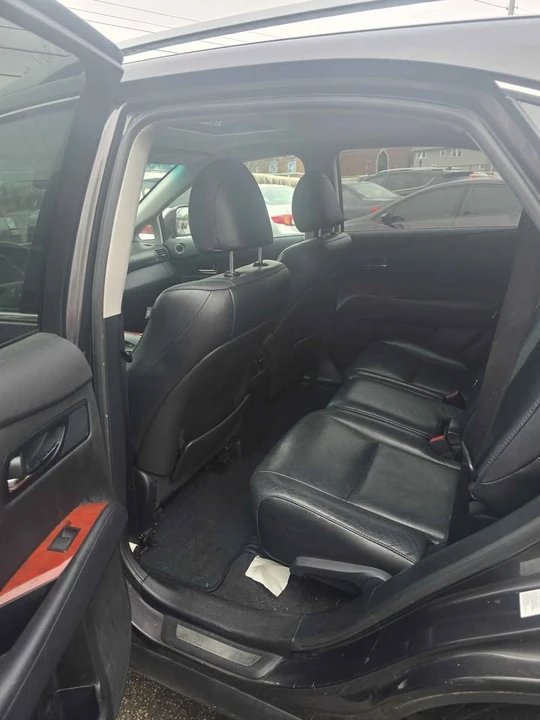 2010 Lexus RX 3rd Gen - Image 7 of 20