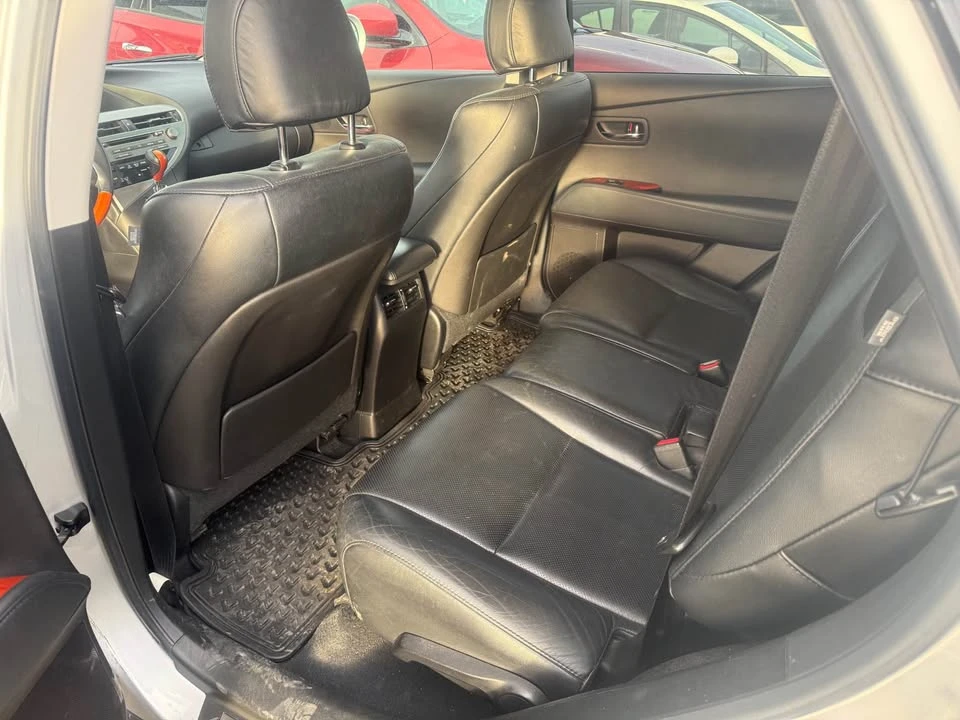 2010 Lexus RX 3rd Gen - Image 4 of 6