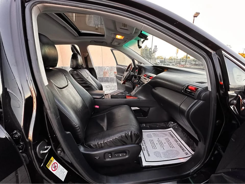 2010 Lexus RX 3rd Gen - Image 13 of 19