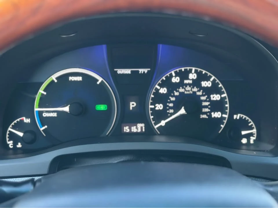 2010 Lexus RX 3rd Gen - Image 18 of 19