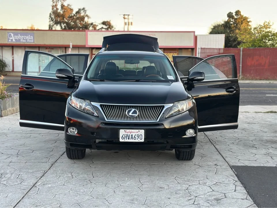 2010 Lexus RX 3rd Gen - Image 19 of 19