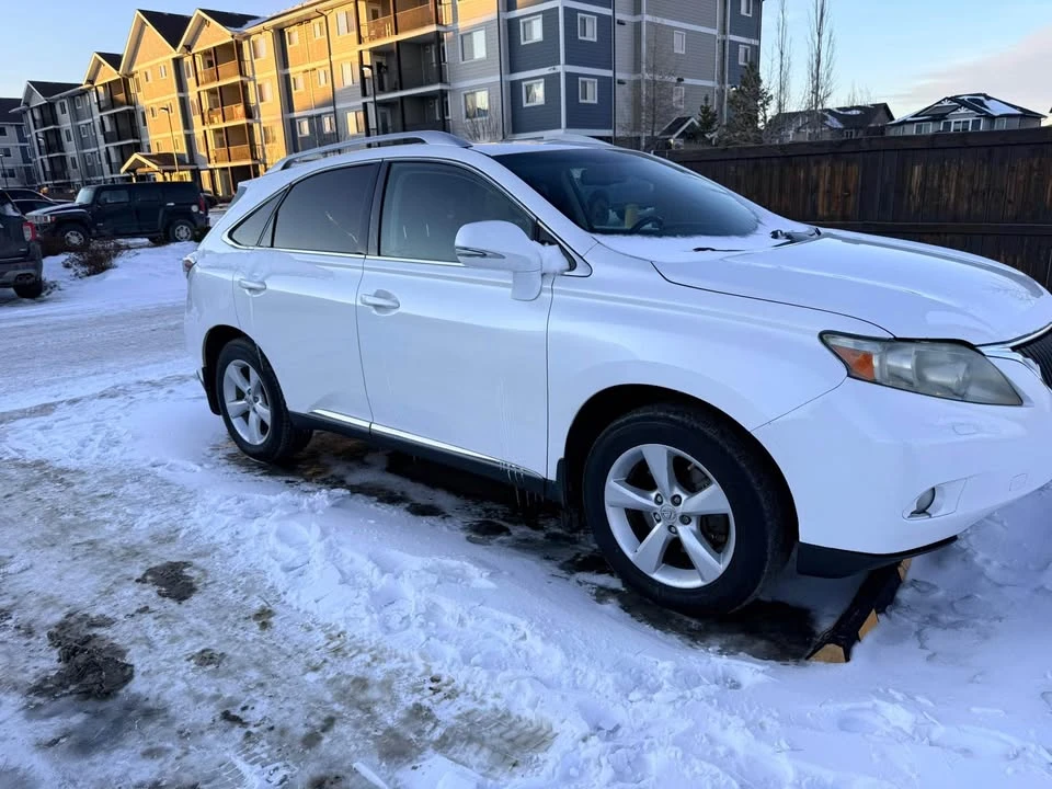 2010 Lexus RX 3rd Gen - Image 10 of 11