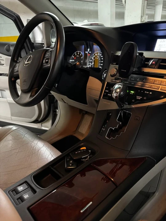 2010 Lexus RX 3rd Gen - Image 3 of 12