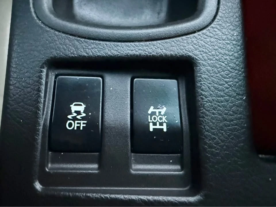2010 Lexus RX 3rd Gen - Image 14 of 20
