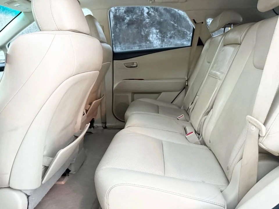 2010 Lexus RX 3rd Gen - Image 11 of 20