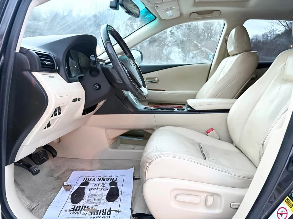 2010 Lexus RX 3rd Gen - Image 12 of 20