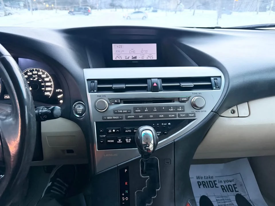 2010 Lexus RX 3rd Gen - Image 16 of 20