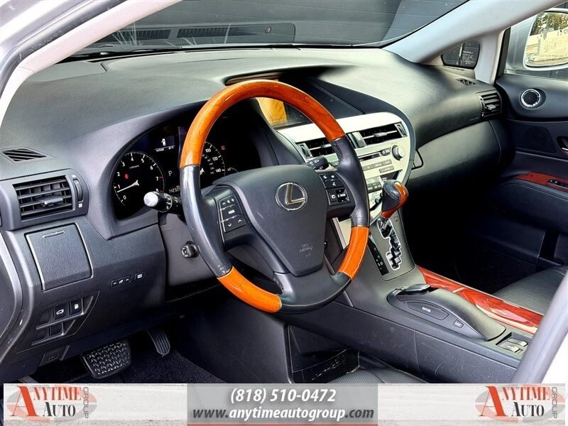 2010 Lexus RX 3rd Gen - Image 12 of 20