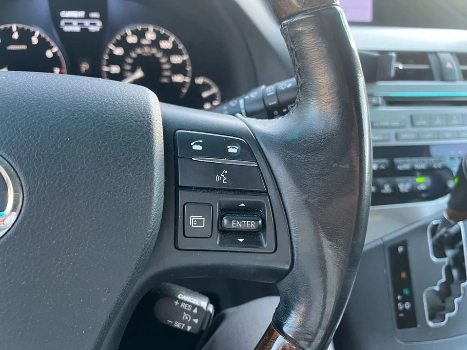 2010 Lexus RX 3rd Gen - Image 14 of 20