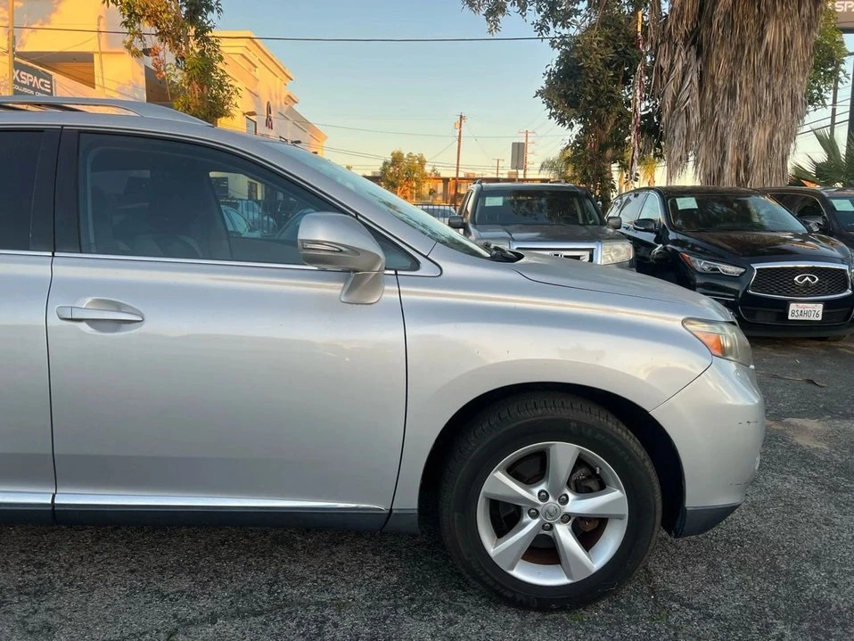 2010 Lexus RX 3rd Gen - Image 5 of 20