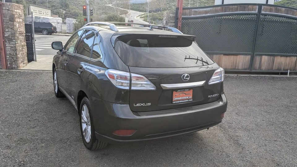 2010 Lexus RX 3rd Gen - Image 6 of 20