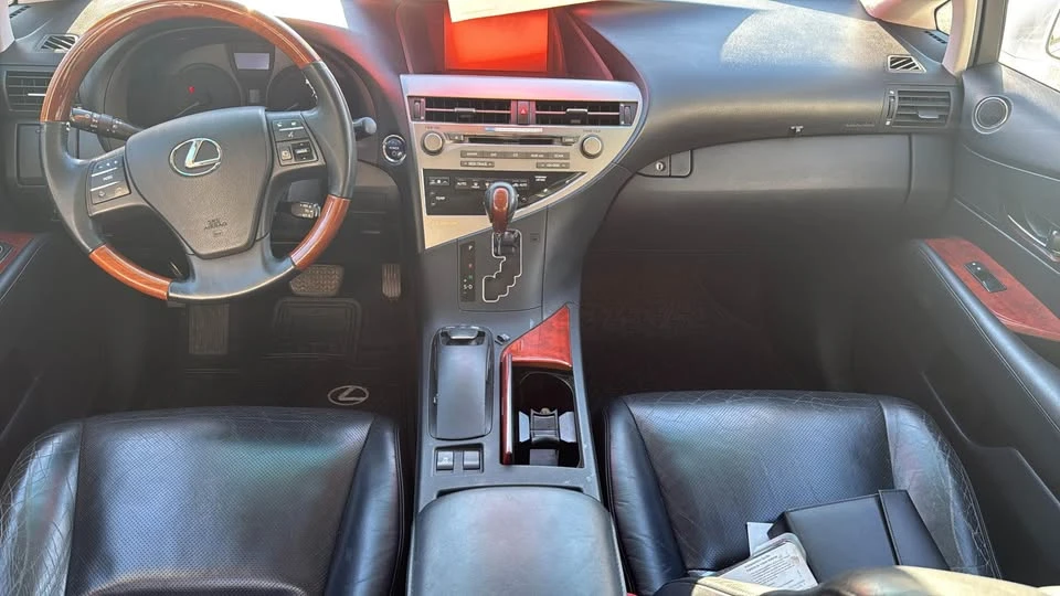 2010 Lexus RX 3rd Gen - Image 7 of 9