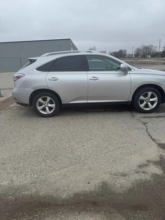 2010 Lexus RX 3rd Gen - Image 4 of 9