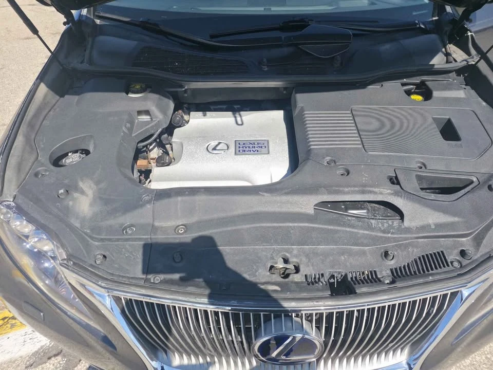 2010 Lexus RX 3rd Gen - Image 17 of 20
