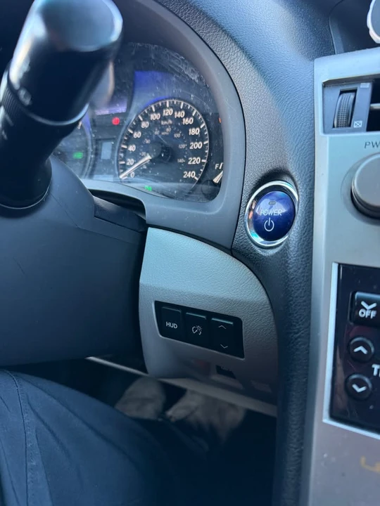 2010 Lexus RX 3rd Gen - Image 2 of 18