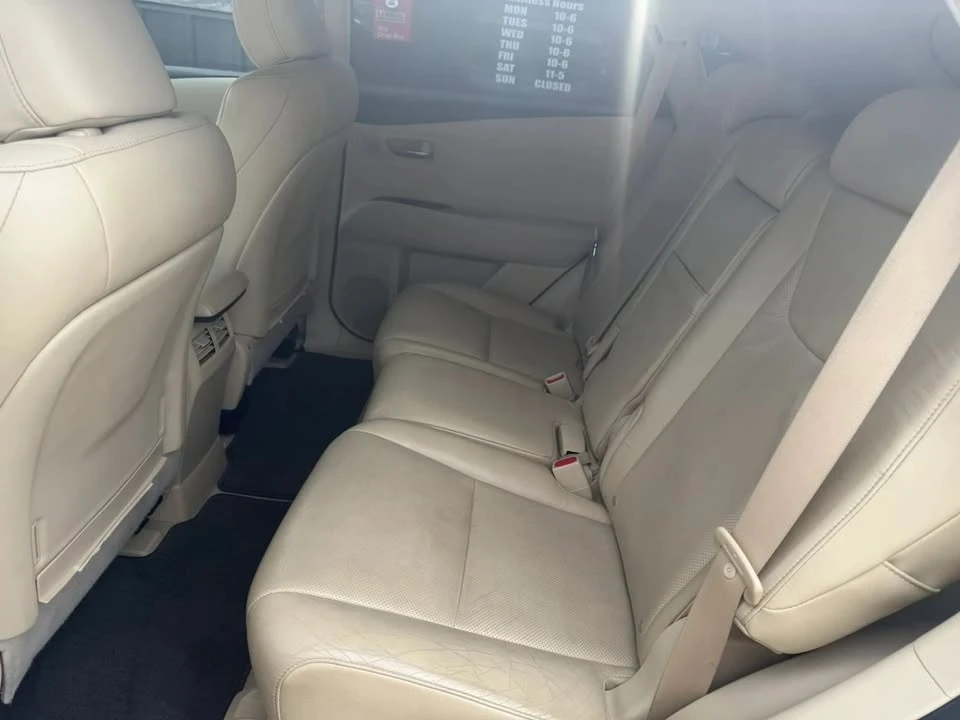 2010 Lexus RX 3rd Gen - Image 15 of 20