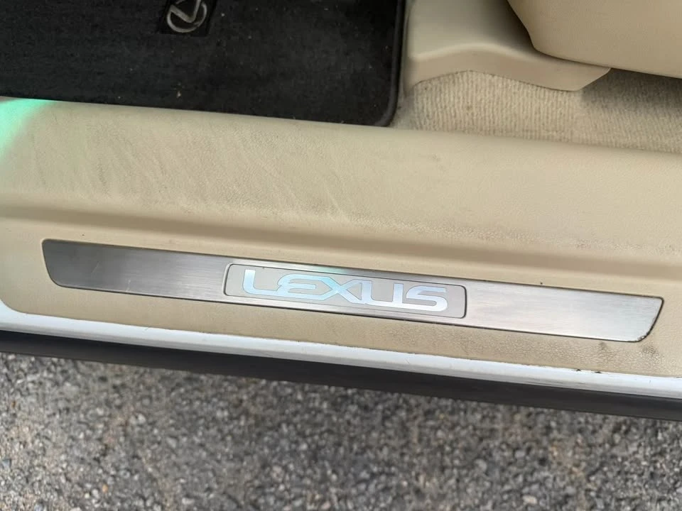 2010 Lexus RX 3rd Gen - Image 18 of 20