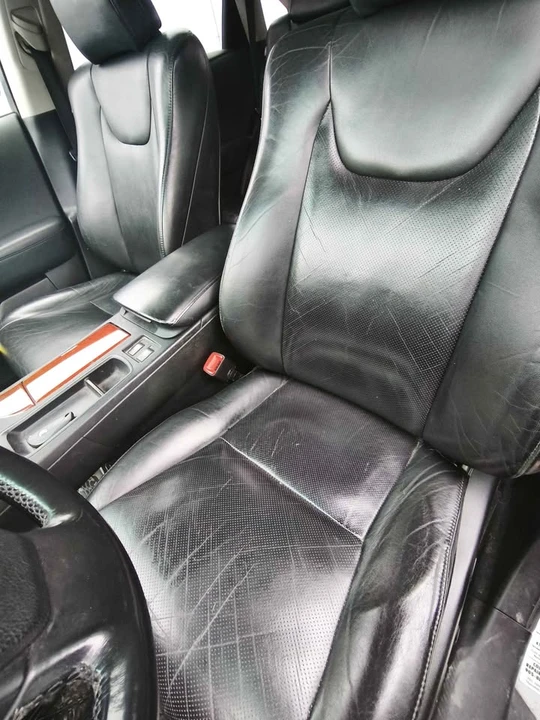 2010 Lexus RX 3rd Gen - Image 14 of 16