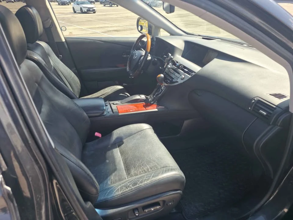 2010 Lexus RX 3rd Gen - Image 16 of 20