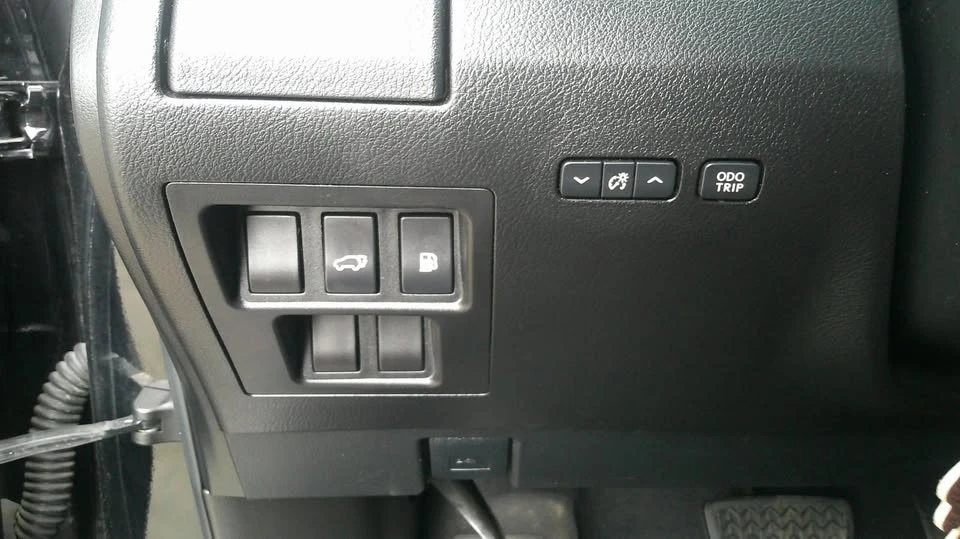 2010 Lexus RX 3rd Gen - Image 9 of 20