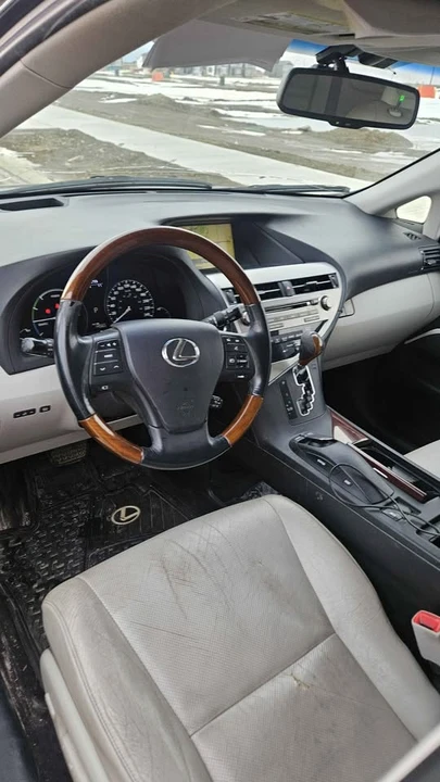 2010 Lexus RX 3rd Gen - Image 4 of 8