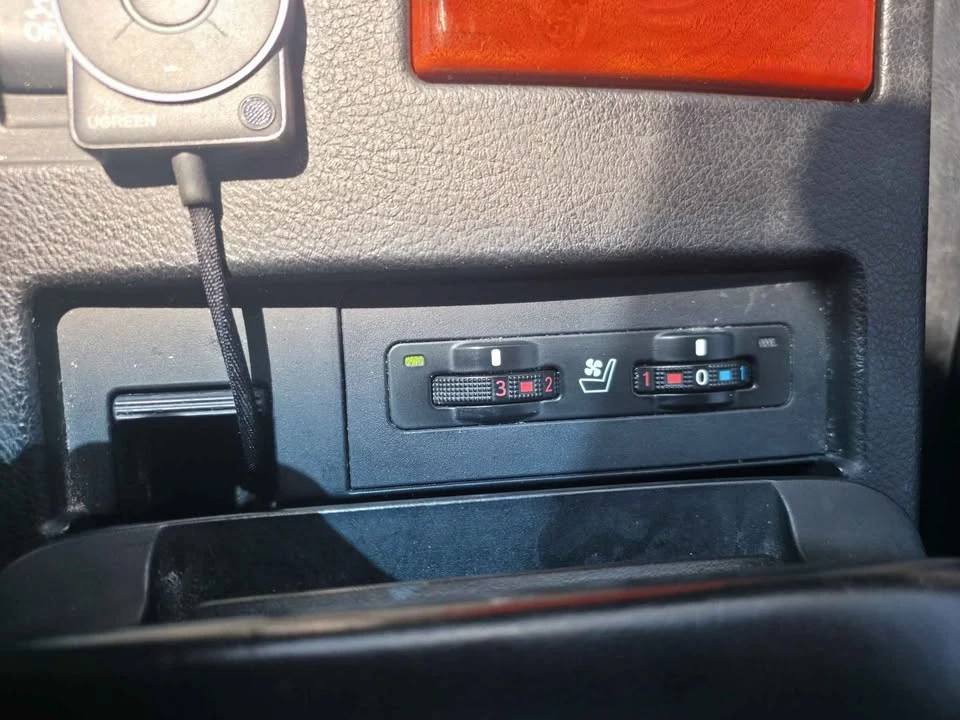 2010 Lexus RX 3rd Gen - Image 10 of 20