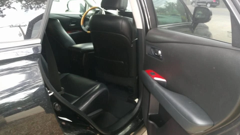 2010 Lexus RX 3rd Gen - Image 15 of 20