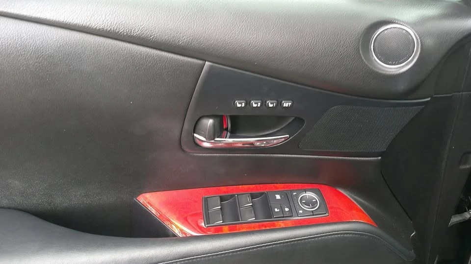 2010 Lexus RX 3rd Gen - Image 8 of 20