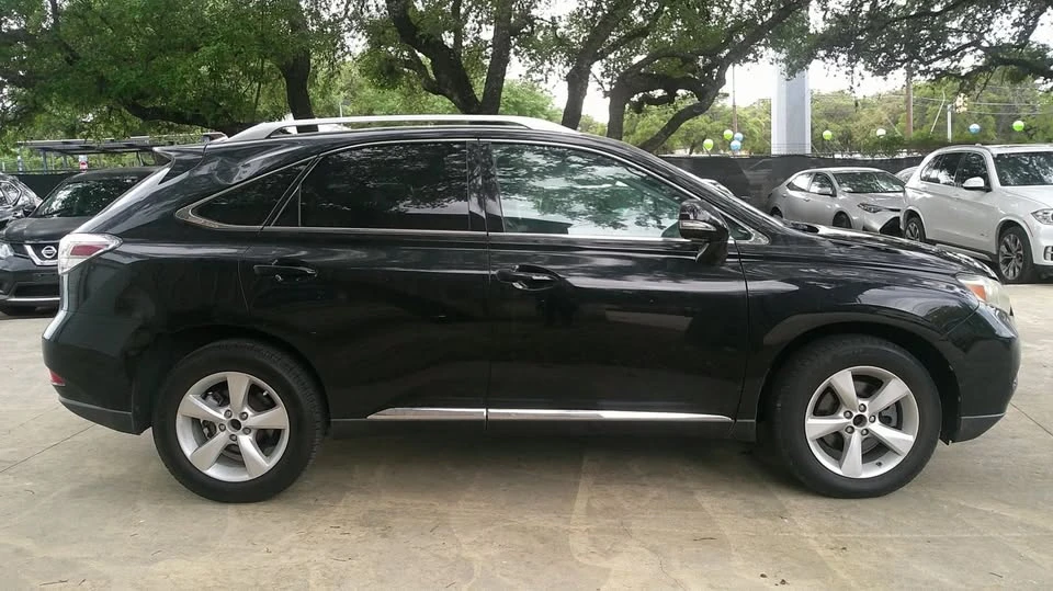 2010 Lexus RX 3rd Gen - Image 4 of 20