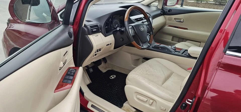 2010 Lexus RX 3rd Gen - Image 8 of 20