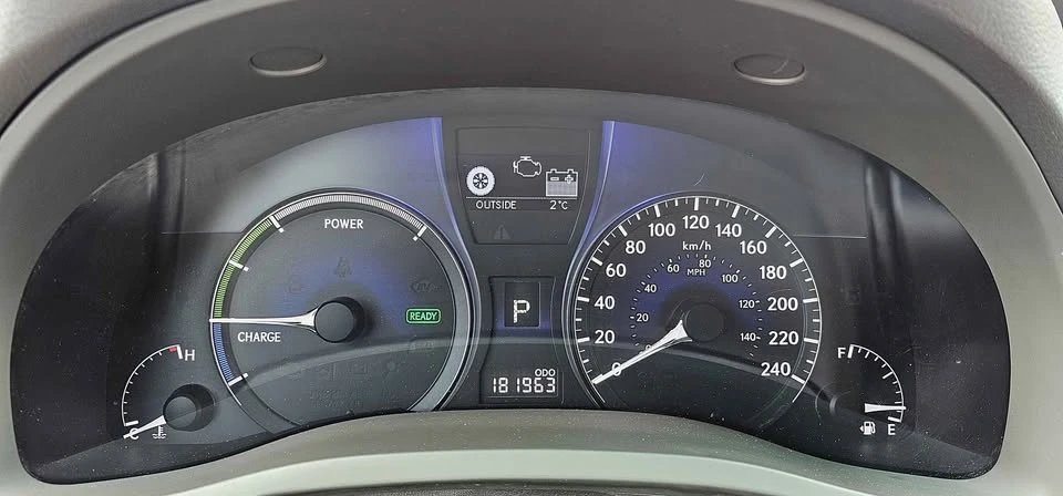 2010 Lexus RX 3rd Gen - Image 11 of 20