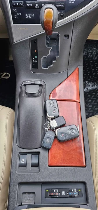2010 Lexus RX 3rd Gen - Image 18 of 20