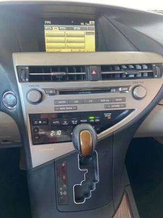2010 Lexus RX 3rd Gen - Image 12 of 13