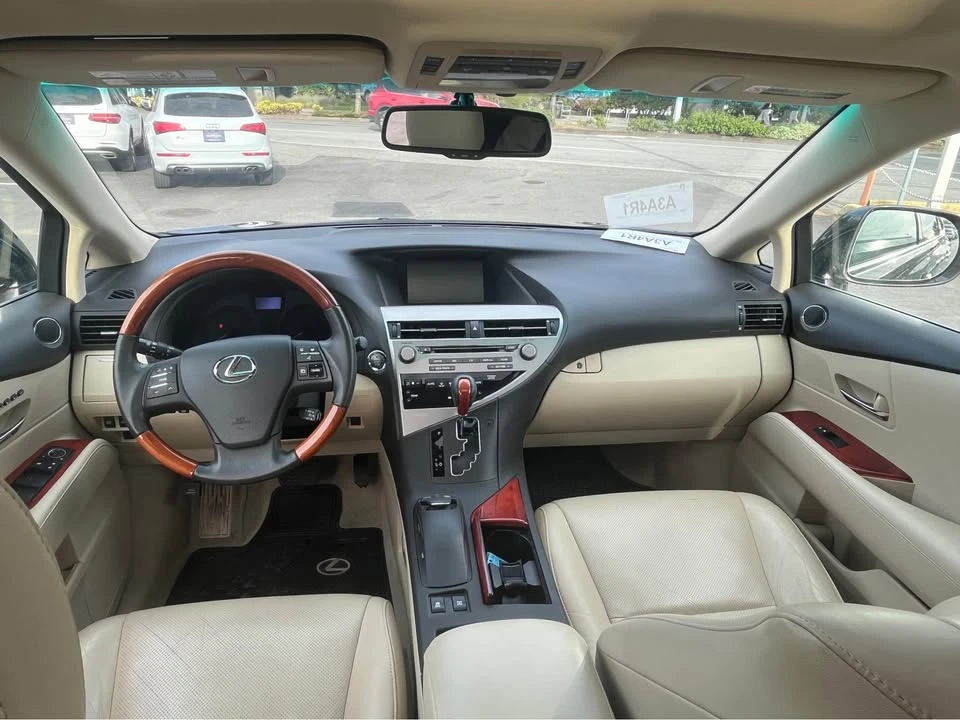 2010 Lexus RX 3rd Gen - Image 8 of 19