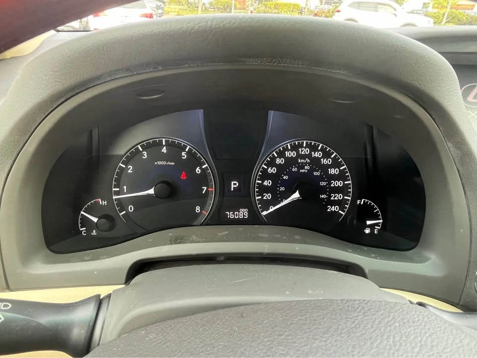 2010 Lexus RX 3rd Gen - Image 13 of 19