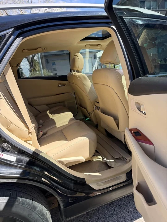 2010 Lexus RX 3rd Gen - Image 13 of 14