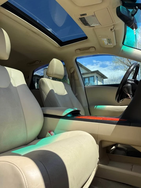 2010 Lexus RX 3rd Gen - Image 12 of 14