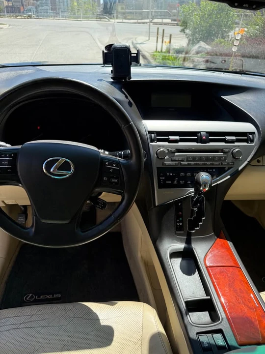 2010 Lexus RX 3rd Gen - Image 10 of 14