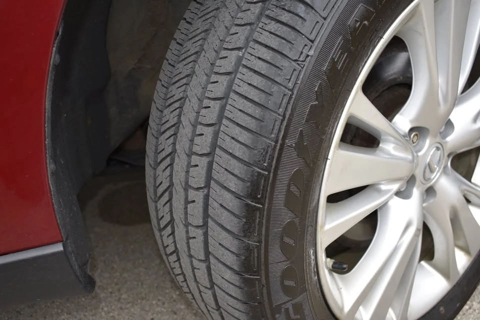 2010 Lexus RX 3rd Gen - Image 13 of 18