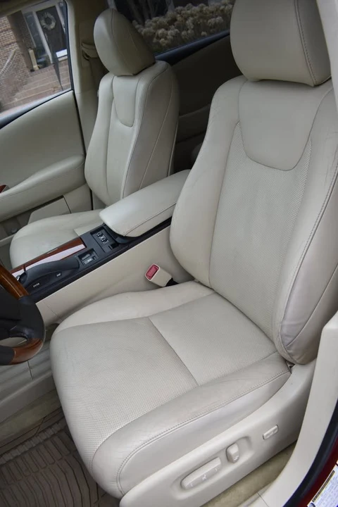 2010 Lexus RX 3rd Gen - Image 18 of 18