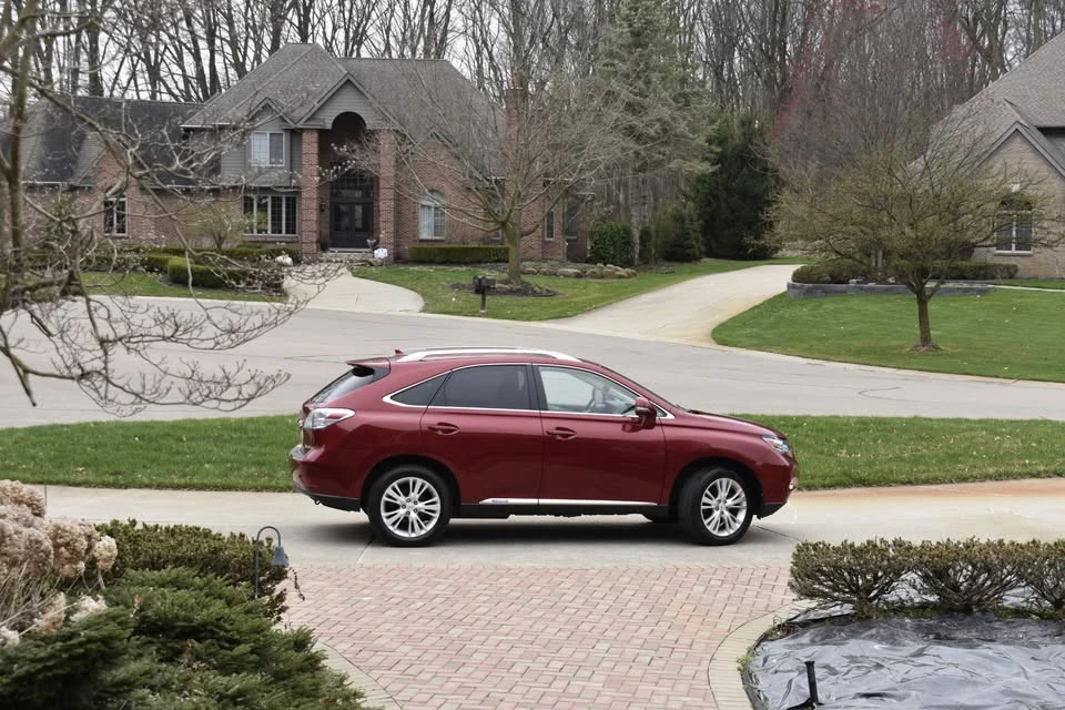 2010 Lexus RX 3rd Gen - Image 15 of 18