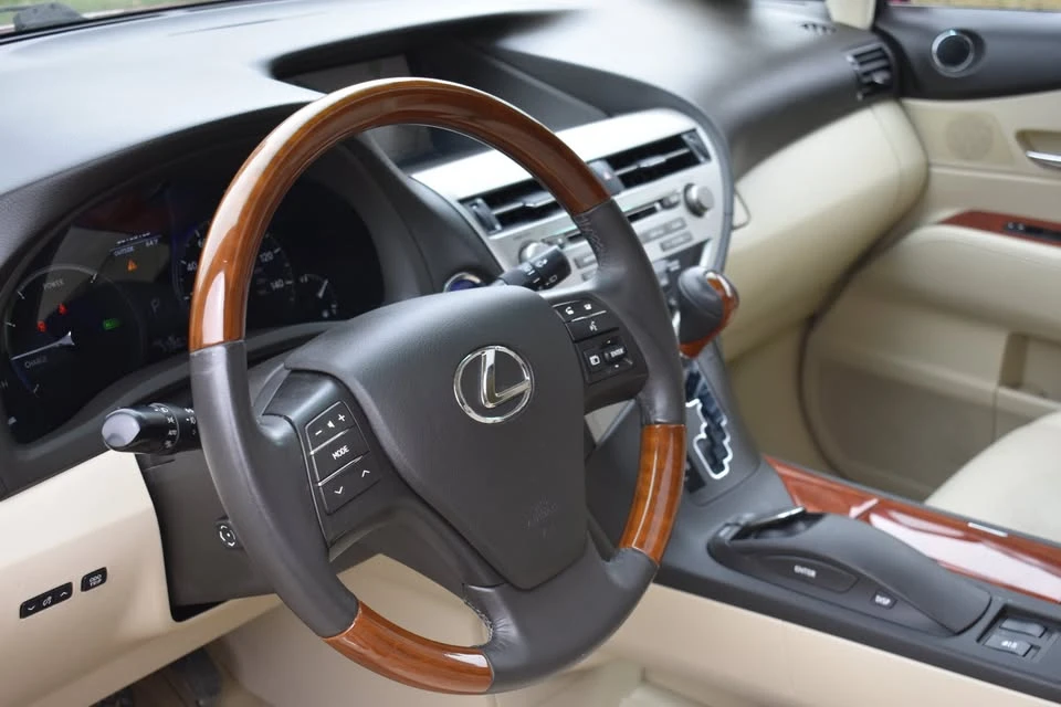 2010 Lexus RX 3rd Gen - Image 10 of 18