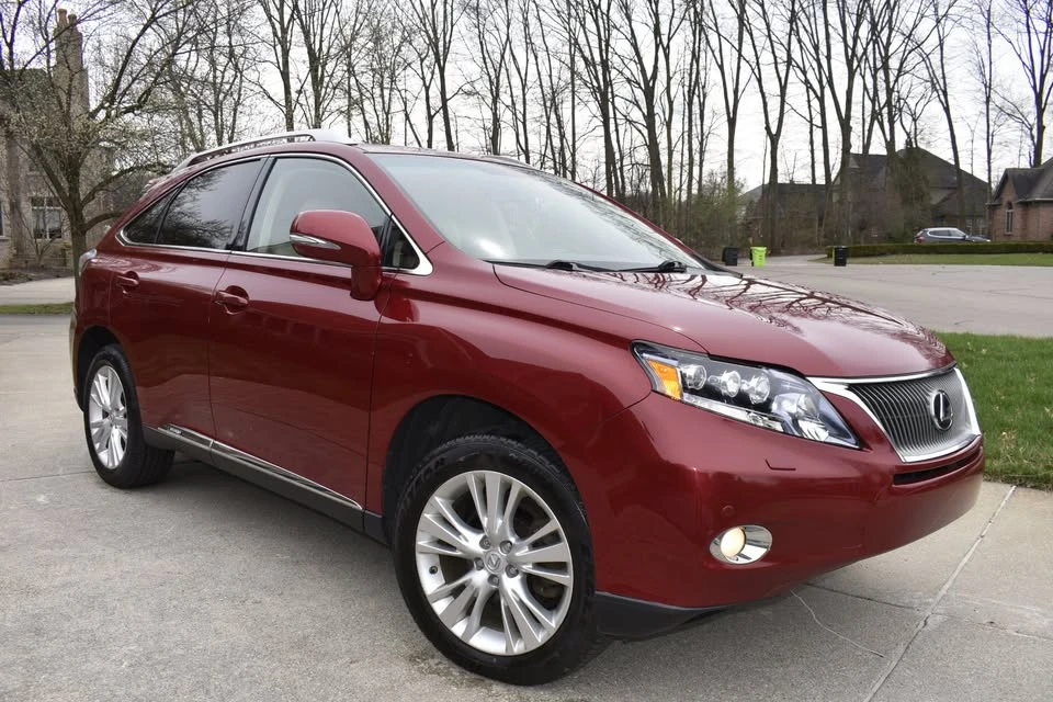 2010 Lexus RX 3rd Gen - Image 2 of 18