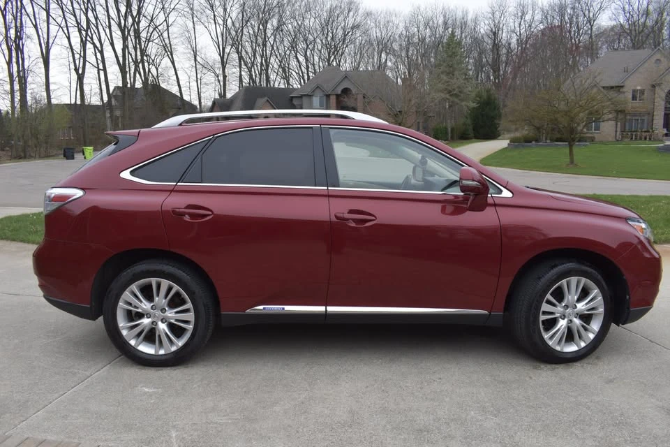 2010 Lexus RX 3rd Gen - Image 3 of 18
