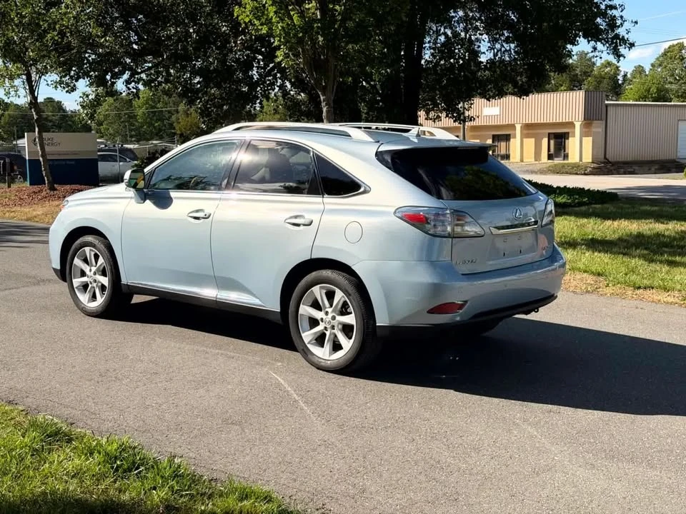 2010 Lexus RX 3rd Gen - Image 5 of 20