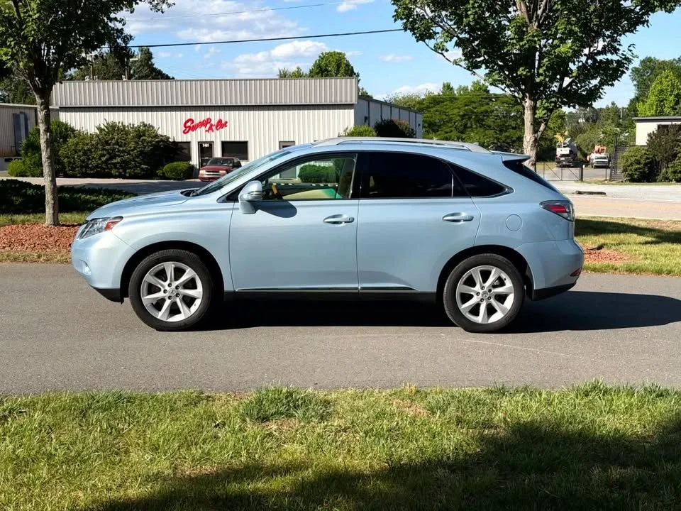 2010 Lexus RX 3rd Gen - Image 4 of 20