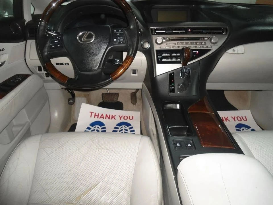 2010 Lexus RX 3rd Gen - Image 13 of 14