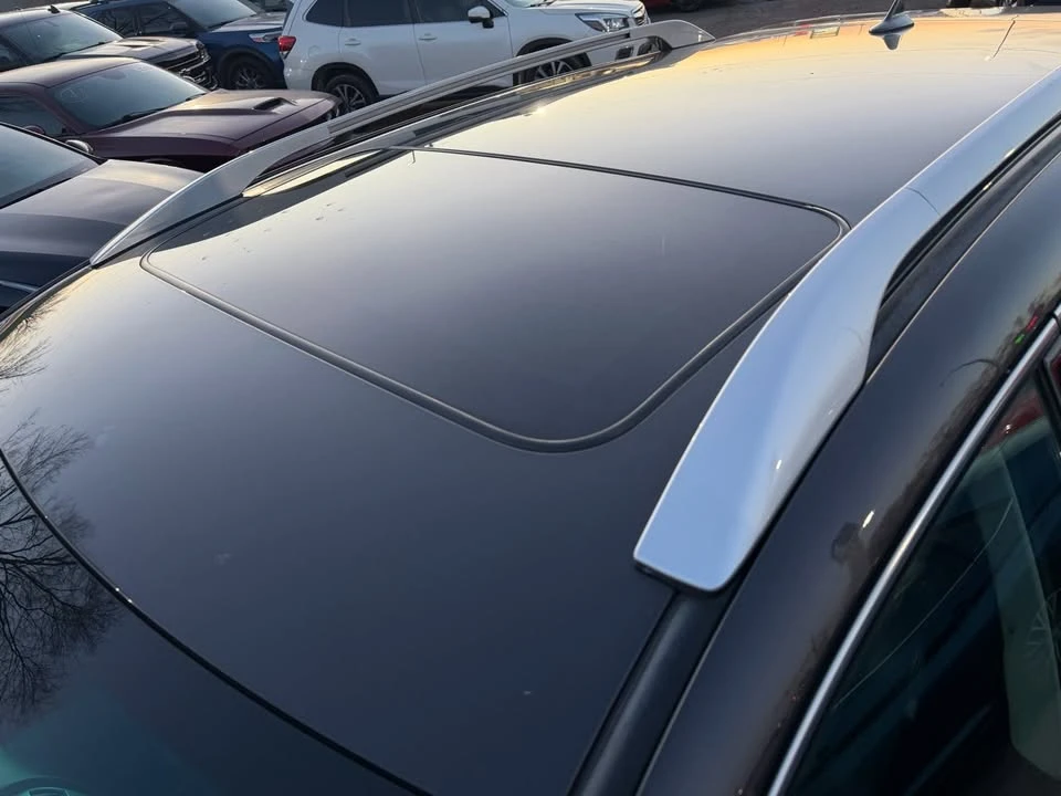 2010 Lexus RX 3rd Gen - Image 17 of 20